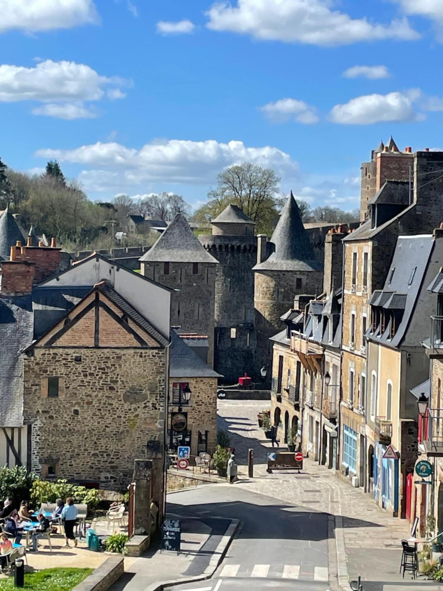 Le Relais Medieval Fougères Exterior foto